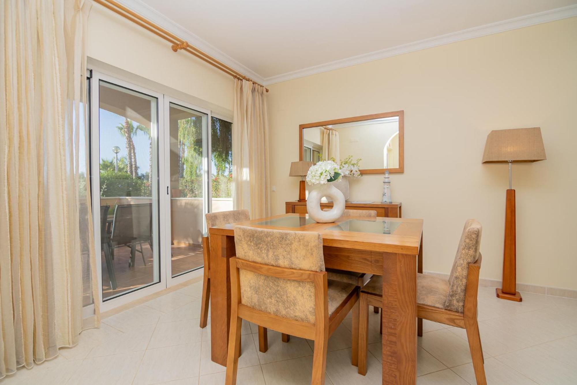 Quinta Da Boa Nova - Cheerful And Spacious 2-Bedroom Duplex エストンバル エクステリア 写真