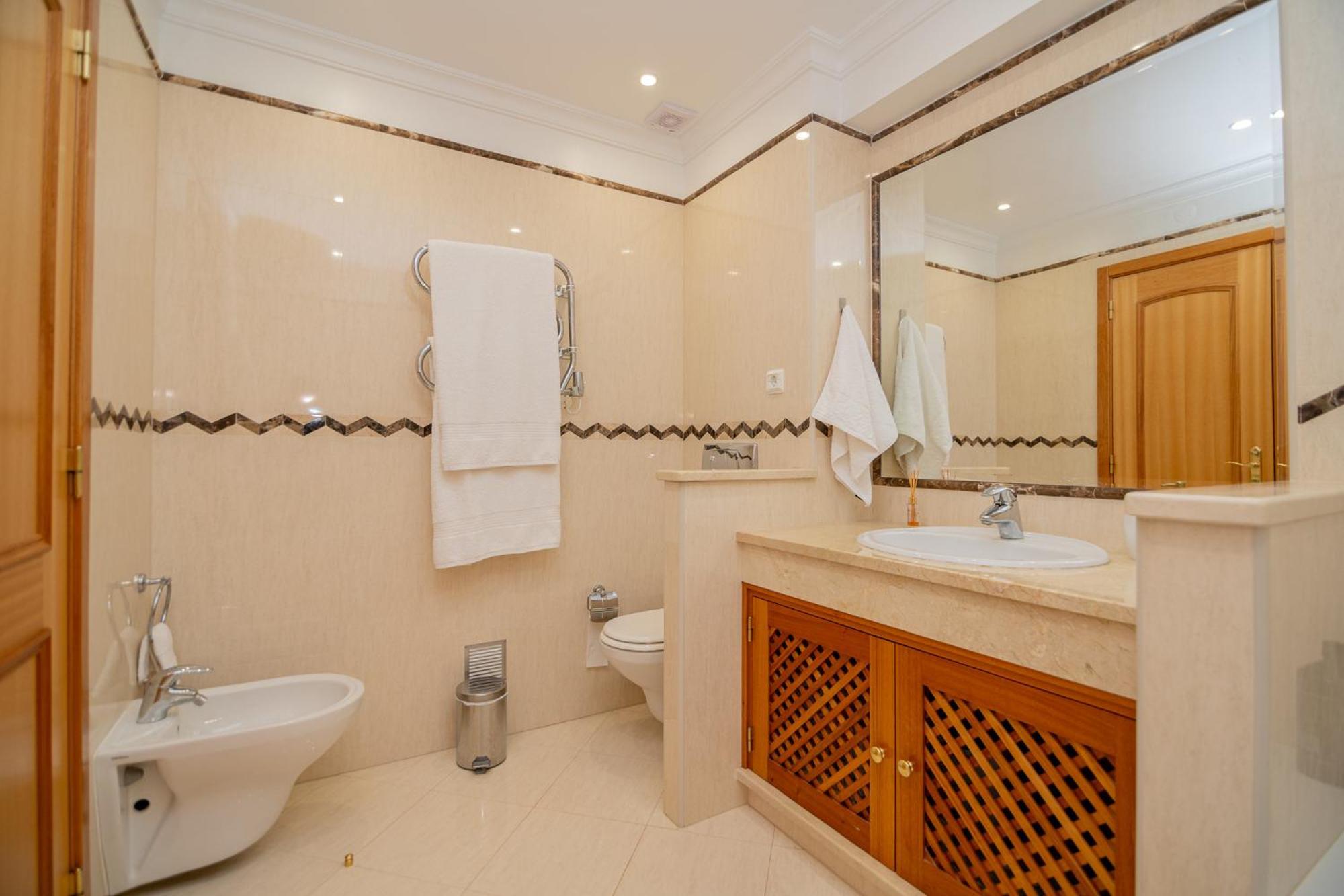 Quinta Da Boa Nova - Cheerful And Spacious 2-Bedroom Duplex エストンバル エクステリア 写真