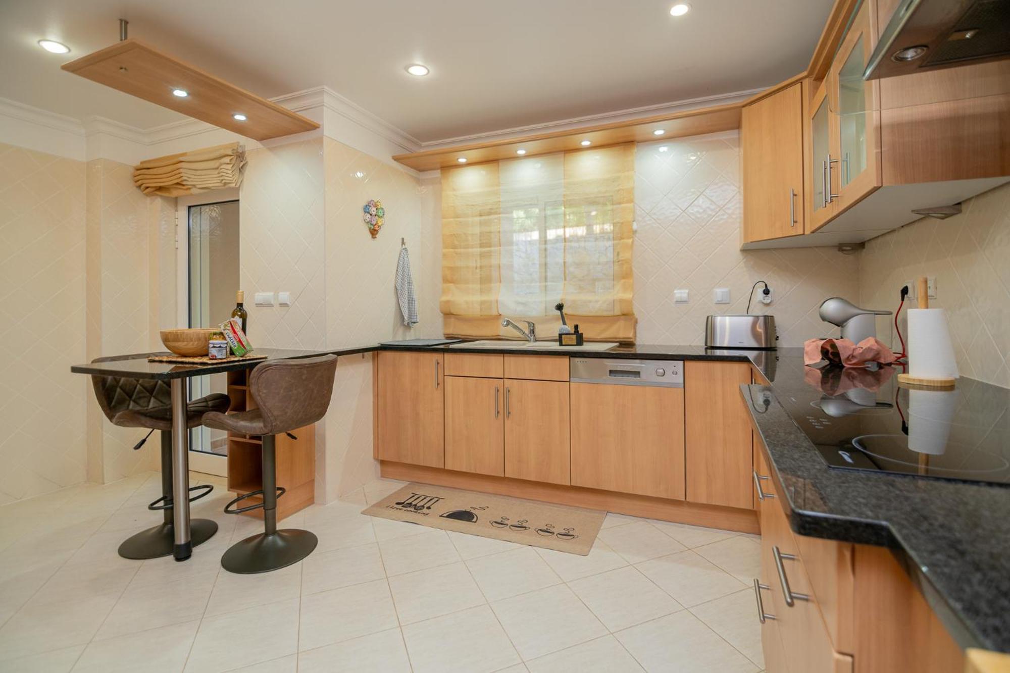 Quinta Da Boa Nova - Cheerful And Spacious 2-Bedroom Duplex エストンバル エクステリア 写真