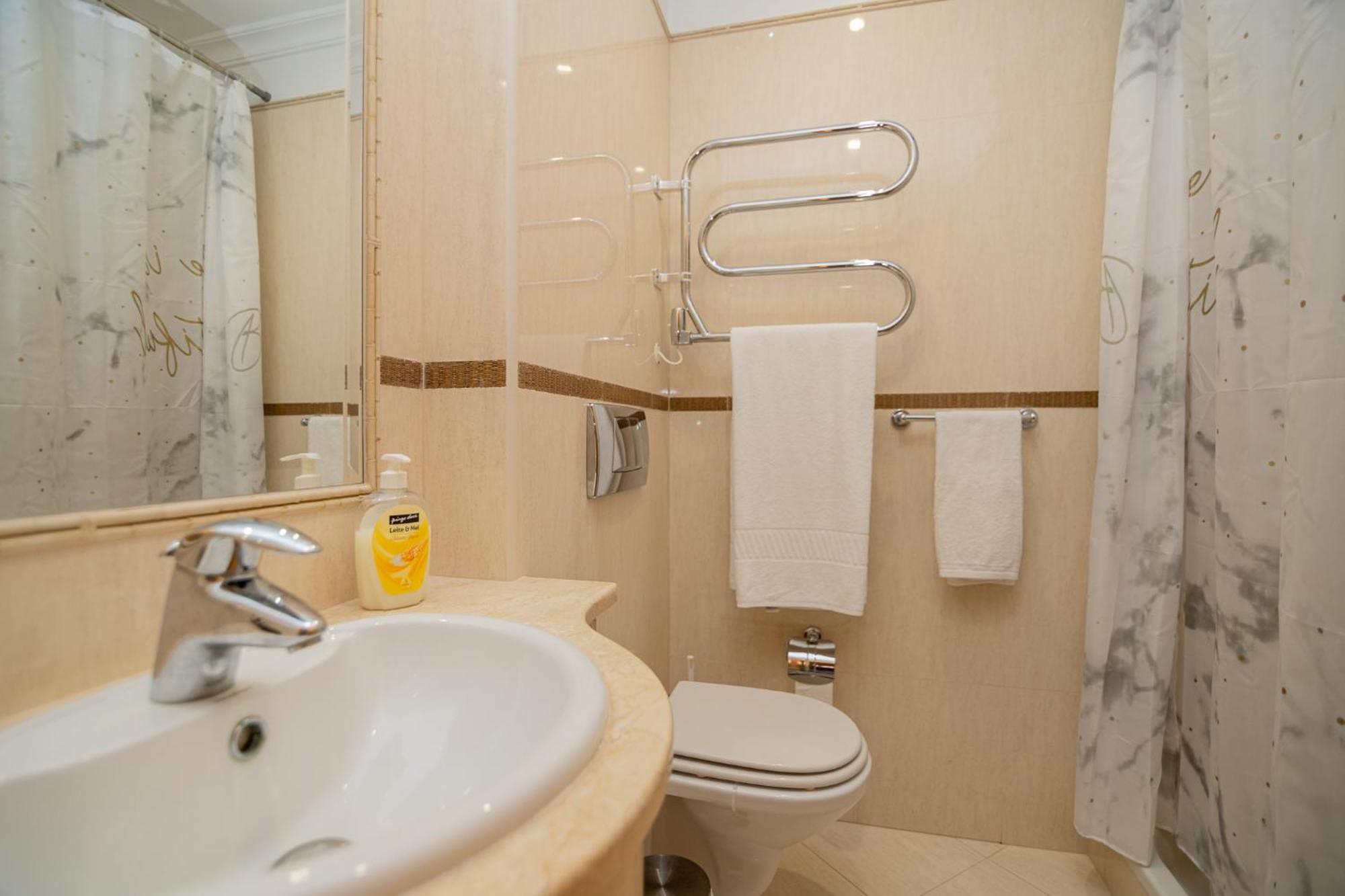 Quinta Da Boa Nova - Cheerful And Spacious 2-Bedroom Duplex エストンバル エクステリア 写真